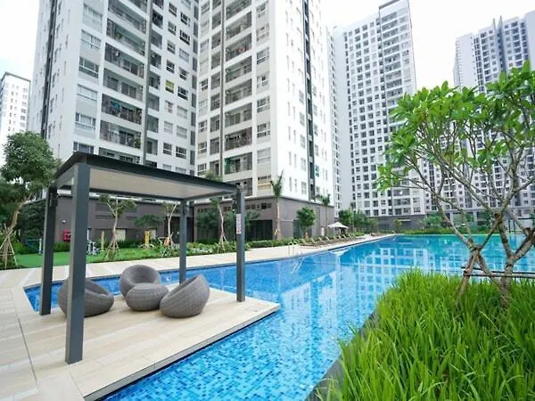 Sunrise Riverside Apartment In District 7
